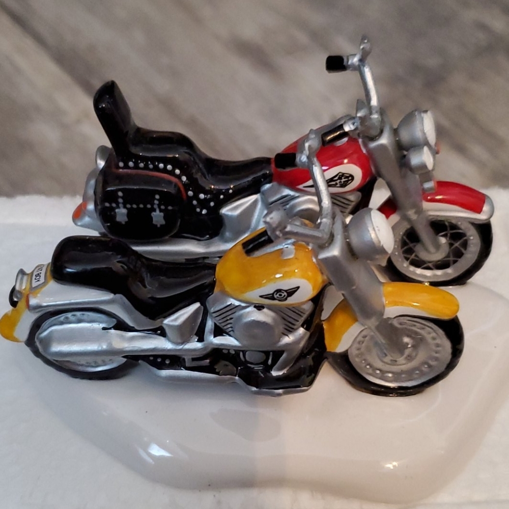 Snow Village Harley-Davidson fat boy & softail